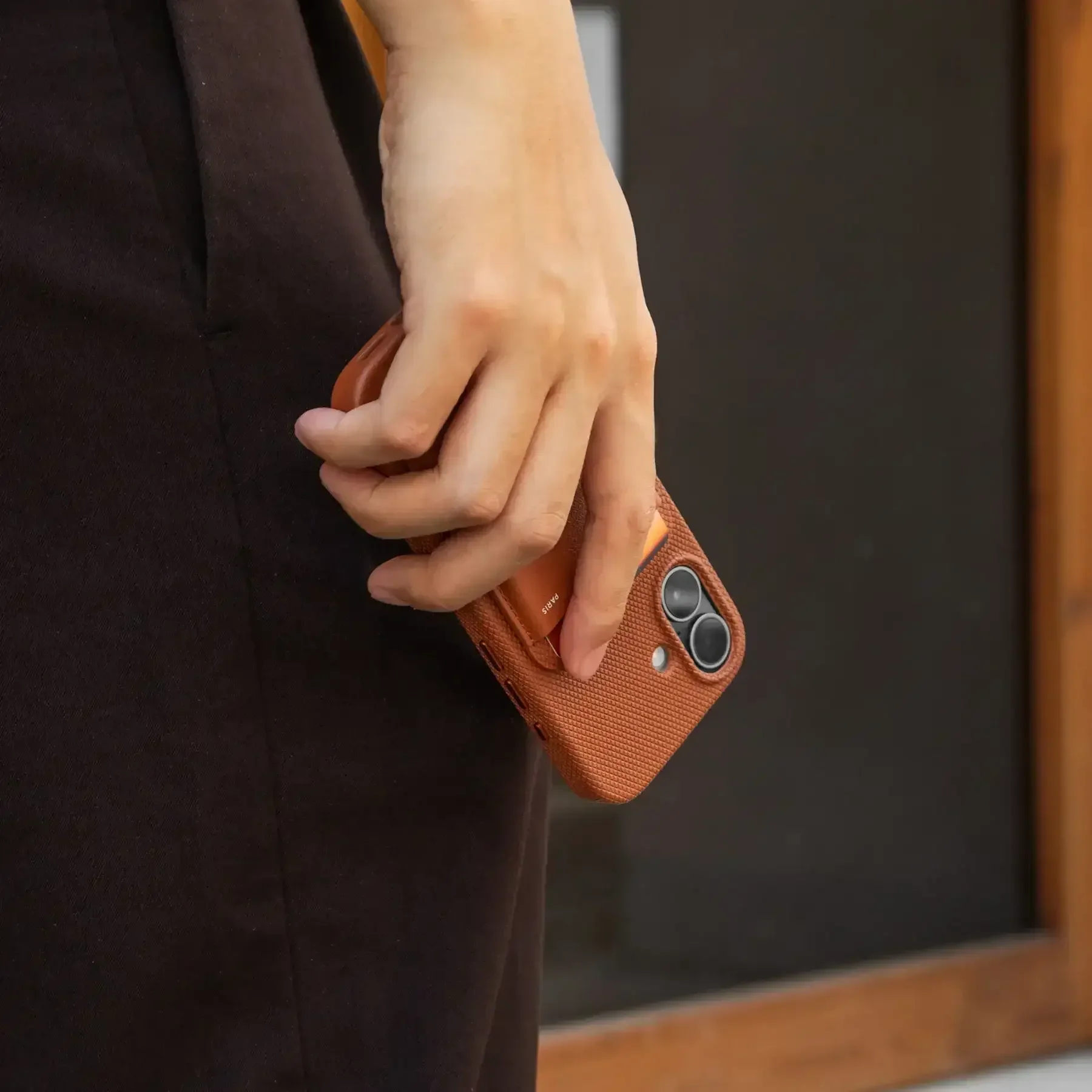 Native Union - (Re)Classic Case for iPhone 17 / Pro / Pro Max / Air - Etui na iPhone z MagSafe - Image 4