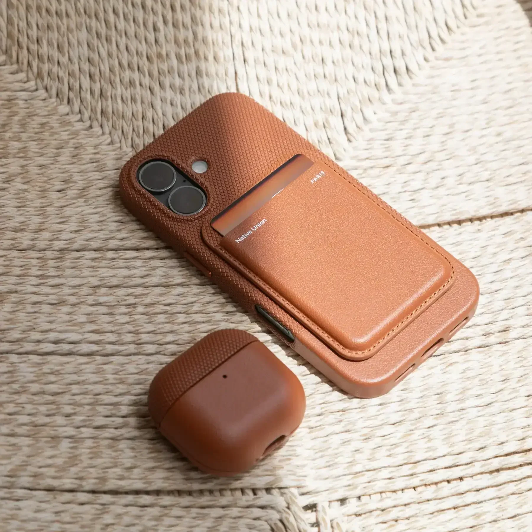 Native Union - (Re)Classic Case for iPhone 17 / Pro / Pro Max / Air - Etui na iPhone z MagSafe - Image 8